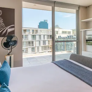  Apartment V&a Waterfront Luxury By Mcstay